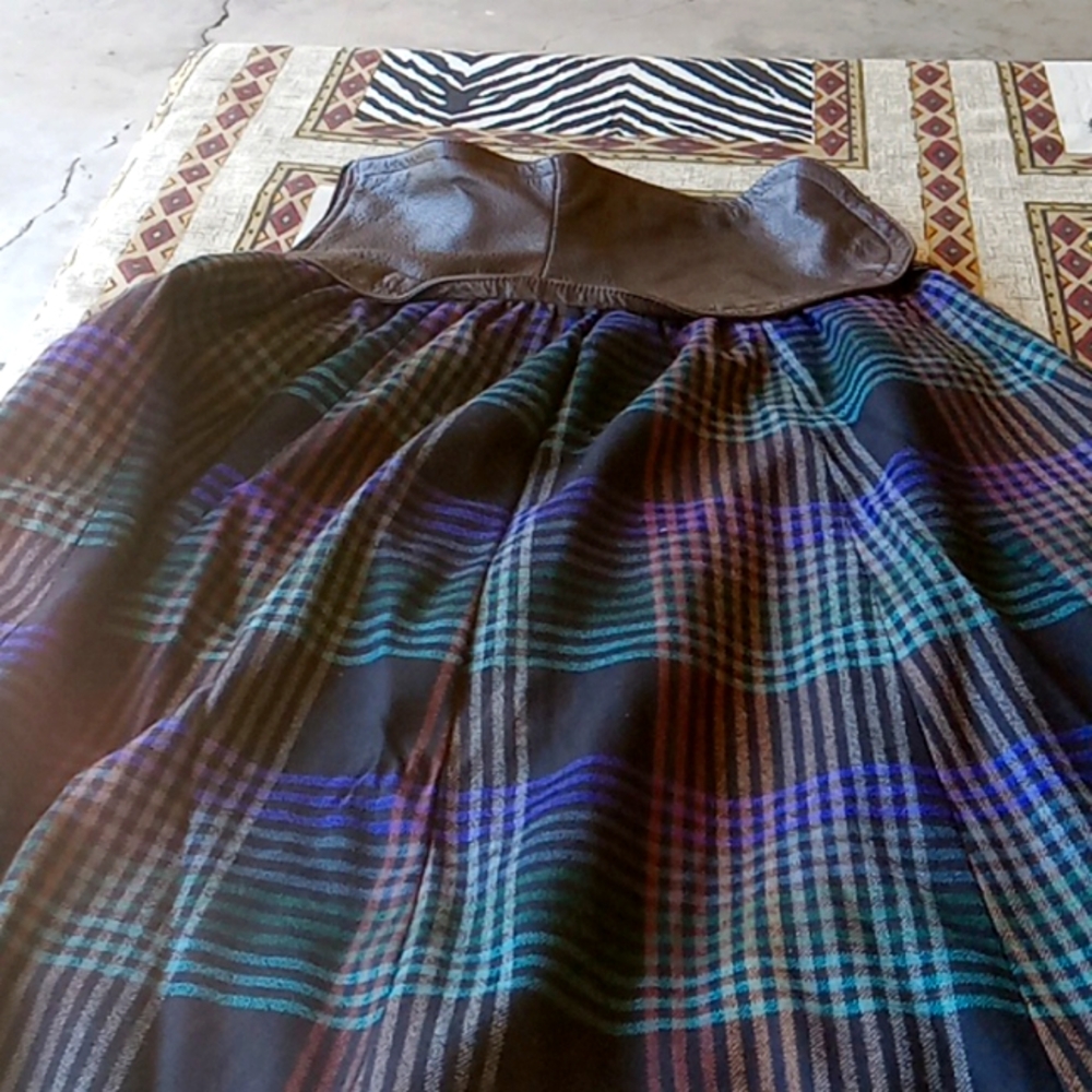 ANTONELLA  WOOL AND  LEATHER SKIRT